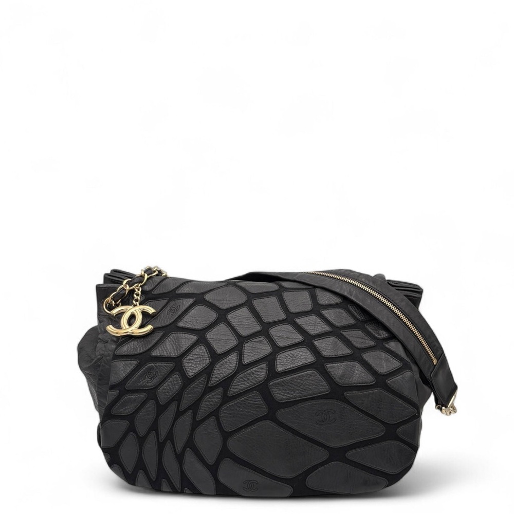 Authentic CHANEL RARE PATCHWORK charm shoulder bag - image 2